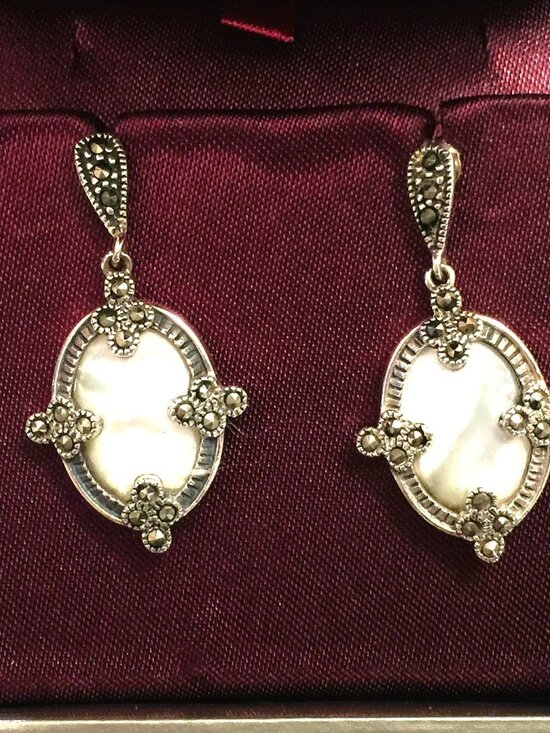 Jewelry - VINTAGE MOTHER OF PEARL STERLING SILVER EARRINGS